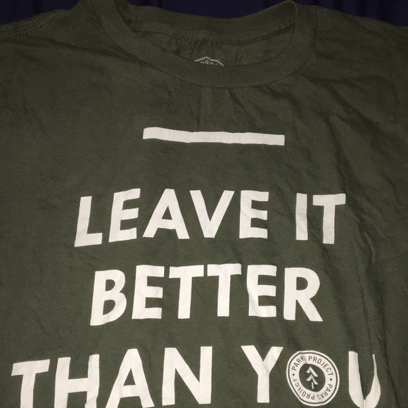 Size medium men’s t shirt - Picture 2 of 3